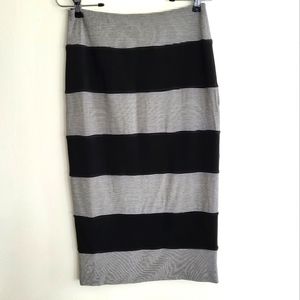 Black and White Stiped Jersey Pencil Skirt